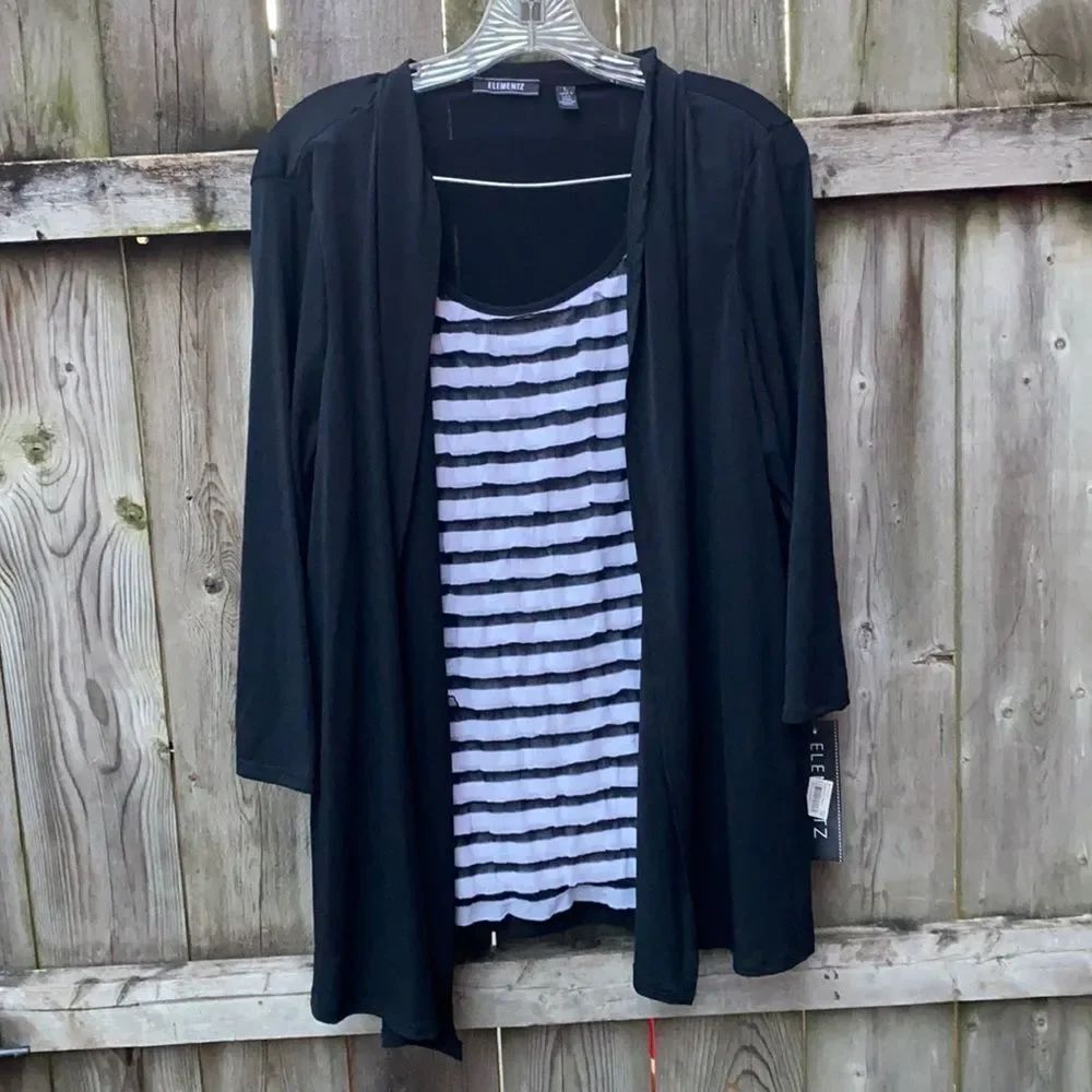 Elementz 2 layer top sz. L NWT